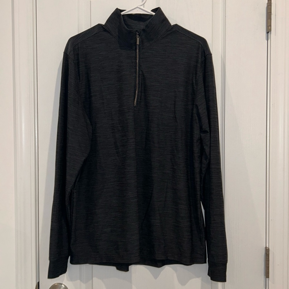 Greg Norman Utility 1/4 Zip Pullover, Size Medium